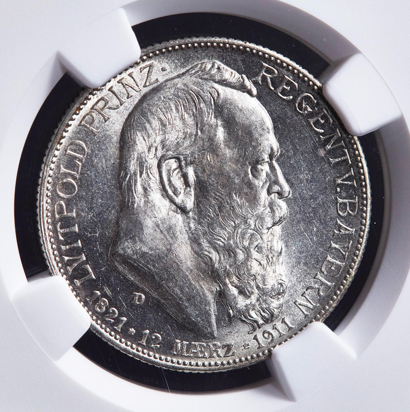 【俄甄集藏】2026年(050)04-01星期三 晚 19:30 全场包邮 德国巴伐利亚1911年D版纪念柳特波德亲王90寿辰2马克银币，NGC MS63，转光品相