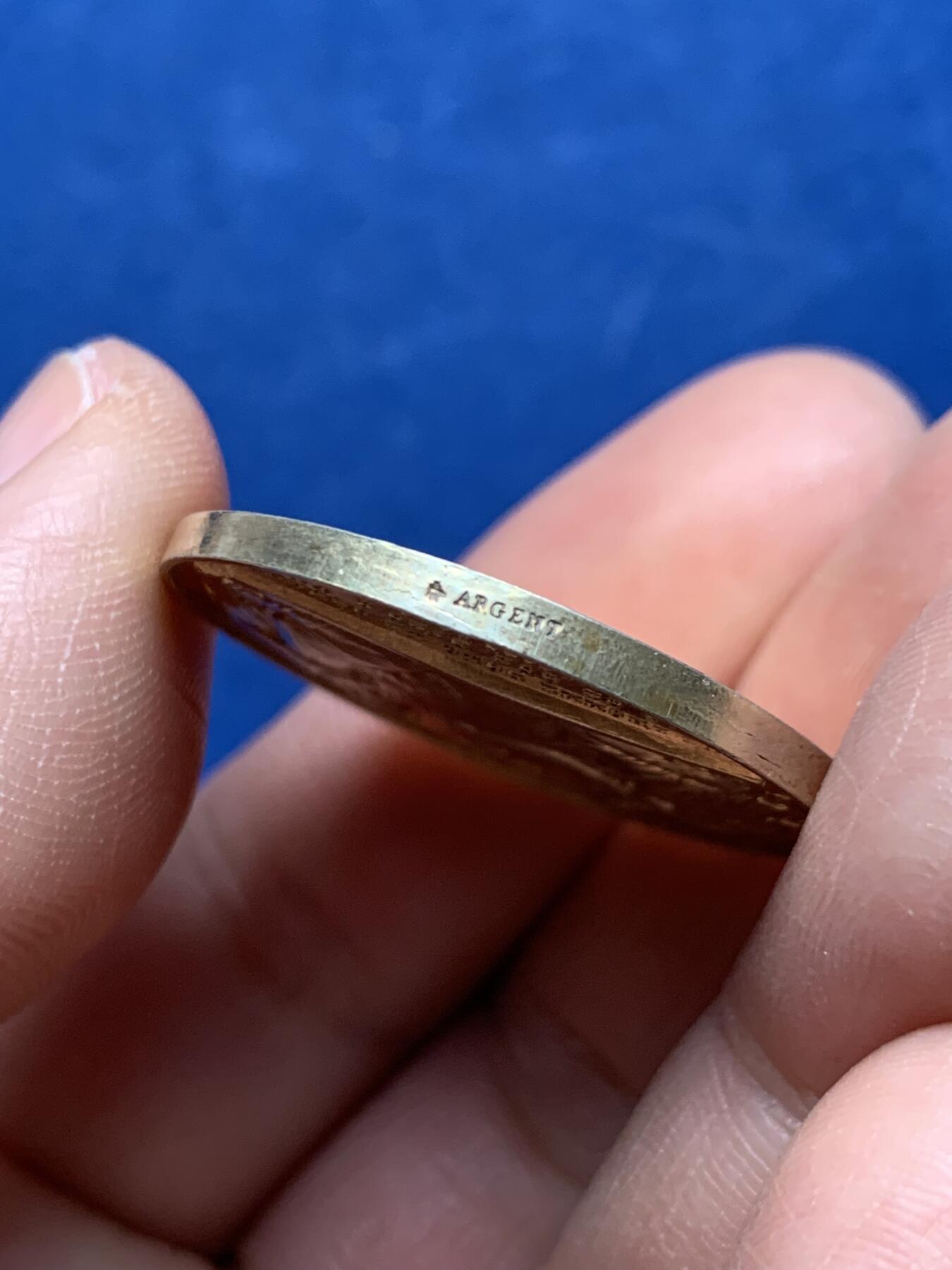 《竞宝斋》第475场 周日，周一 2场连拍 （全场包邮）欢迎送拍 法国婚礼镀金银章 14克 31.6mm 蜜蜂银标