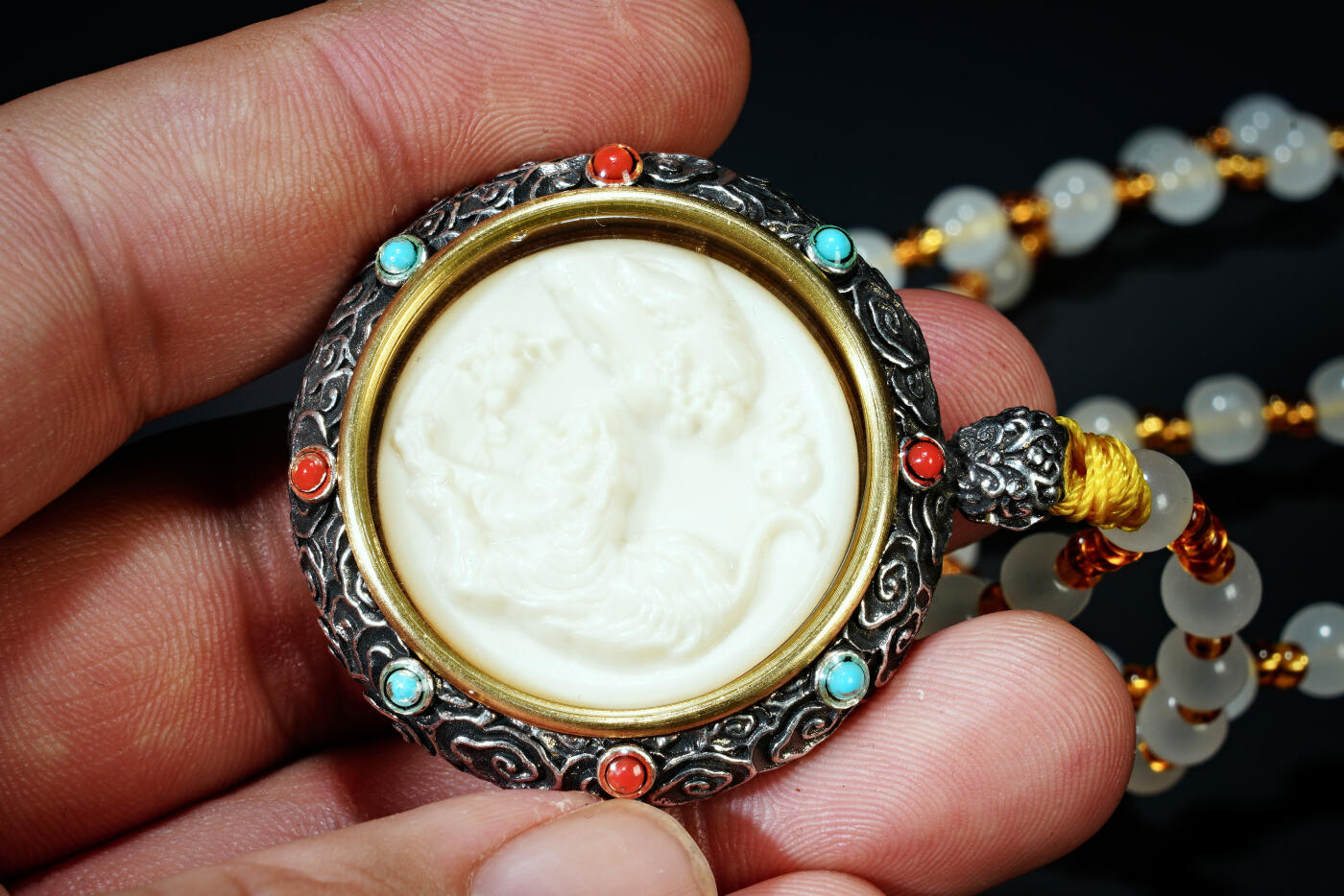 上海都达杂项专场六十九【全场包邮】 藏银镶嵌生肖虎转运牌（能转动）连玛瑙链子94-166