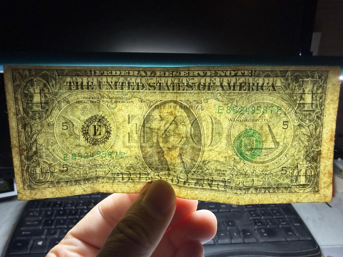 2026年集古藏今外币拍卖第三期-第10场—（总第320拍-纸币专场），本期拍完结算一次，发货时间2-3天，休息几天后继续新的一期拍卖。 1988年美国1美元