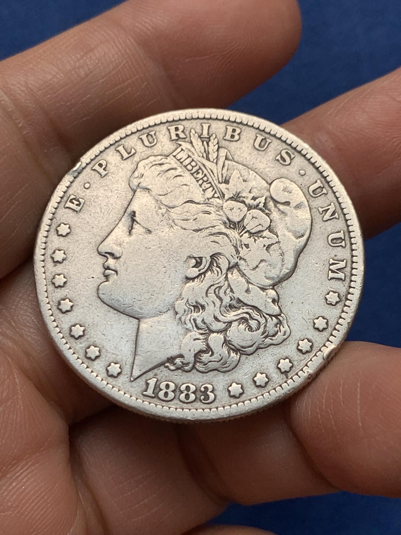 《竞宝斋》第475场 周日，周一 2场连拍 （全场包邮）欢迎送拍 美国1883年摩根1美元银币