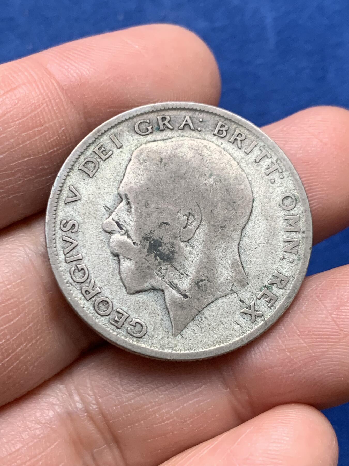 《竞宝斋》第475场 周日，周一 2场连拍 （全场包邮）欢迎送拍 两枚一组 英国乔五银币 1921年半克朗+1924年1弗罗林 总重24.45克