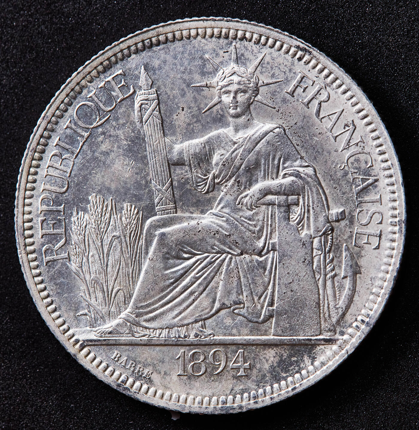 【俄甄集藏】2026年(050)04-01星期三 晚 19:30 全场包邮 法属印度支那1894年1皮阿斯特加重坐洋大银币，全脸难得