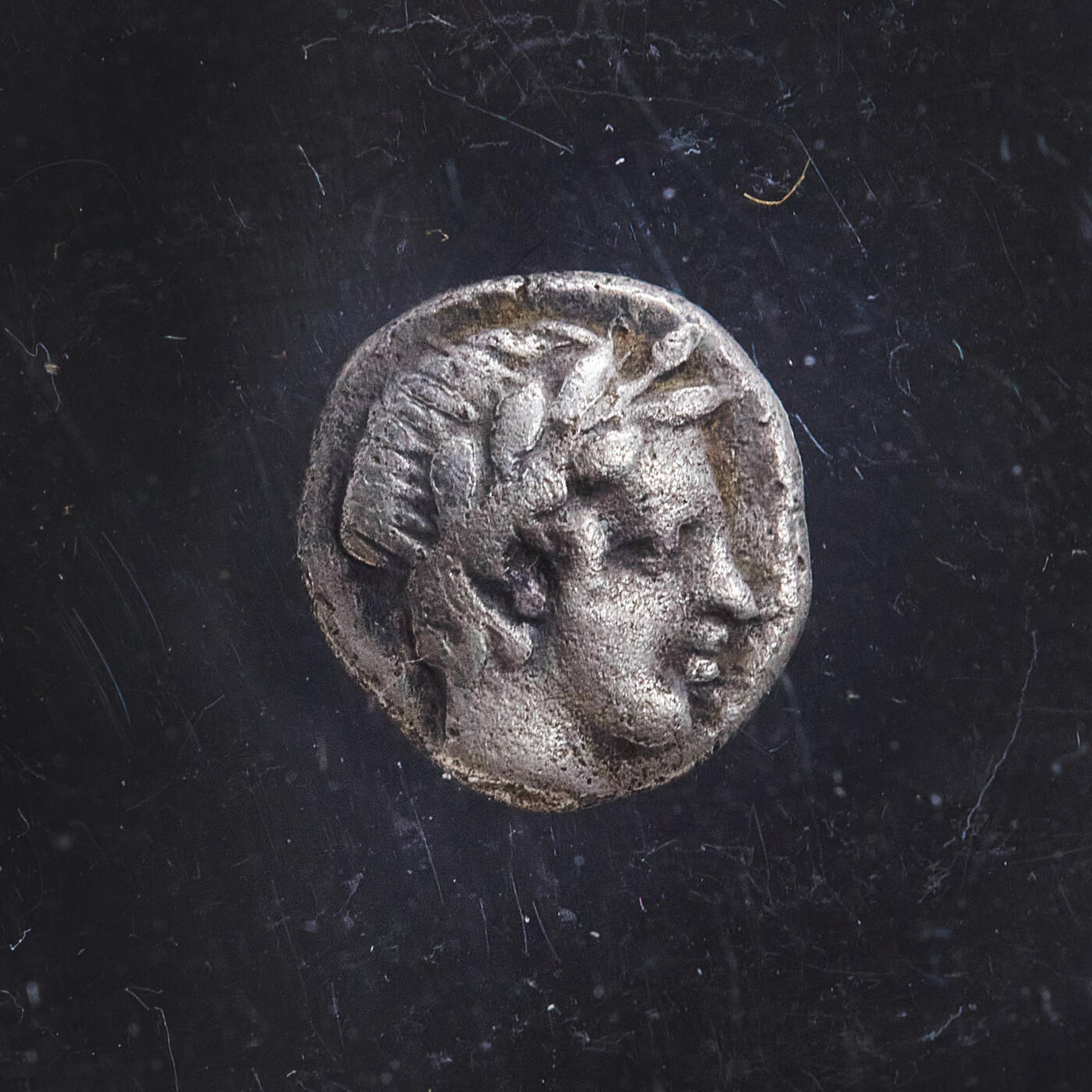 【俄甄集藏】2026年(050)04-01星期三 晚 19:30 全场包邮 古希腊特罗亚公元前4世纪阿波罗与公羊1奥波银币，NGC VF(Str 5/5, Sur 3/5)，正面带桂冠阿波罗面右像，背面公羊全身站像，稀有品种