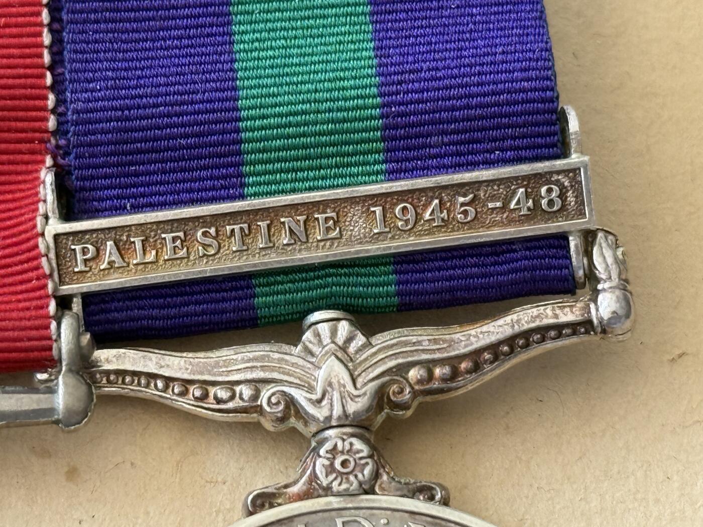 云宸嘉赏-勋臻文献佳藏优品精选场次（低佣 转发佣金红包） 英国乔治六世奖章联排 二战奖章➕陆军常规服役奖章（银质）带巴勒斯坦勋条！品相很好 ，授予皇家炮兵