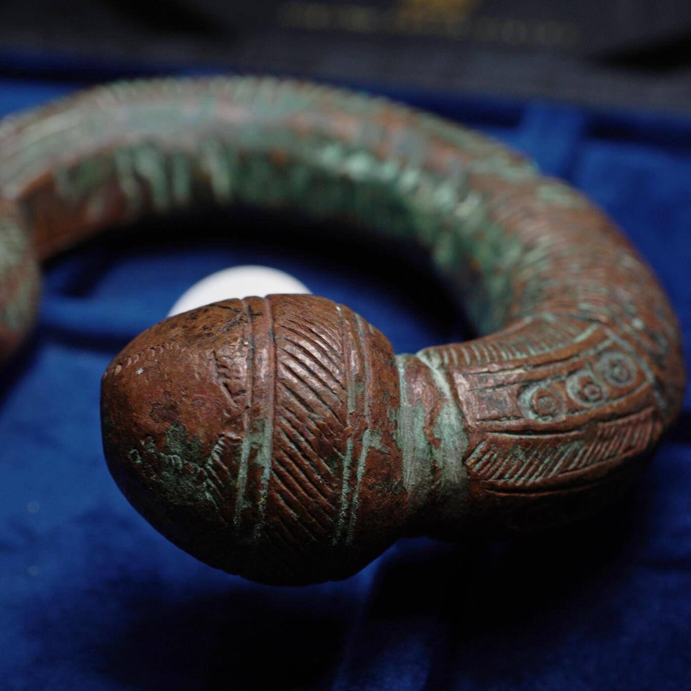 琋语集藏2026年04月欧洲古典打制币拍卖 尼日尔地区马尼拉贸易大铜镯子 镯形货币