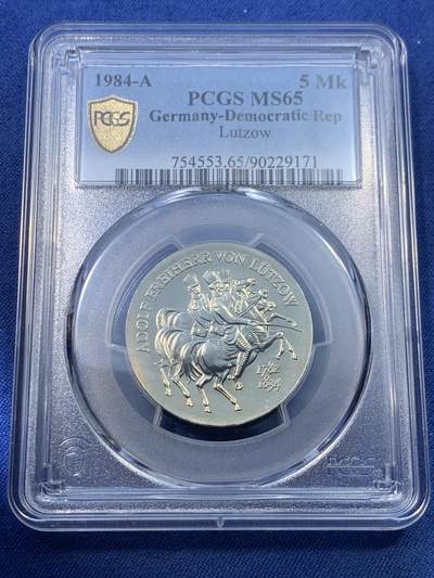 《竞宝斋》第475场 周日，周一 2场连拍 （全场包邮）欢迎送拍 - PCGS MS65 东德1984年阿道夫·弗赖赫尔·冯·吕措将军逝世150周年5马克纪念币