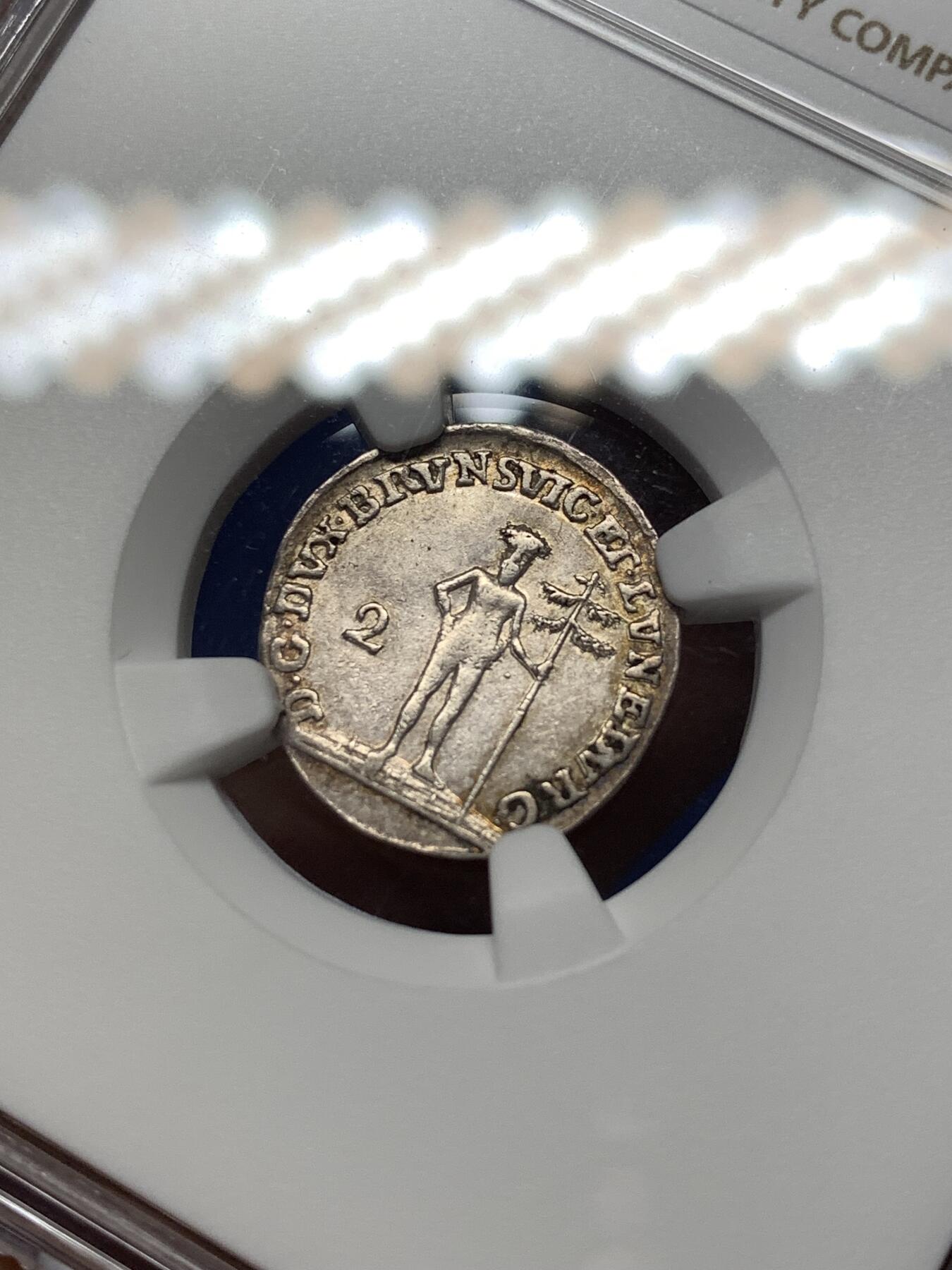 《竞宝斋》第475场 周日，周一 2场连拍 （全场包邮）欢迎送拍 NGC AU50 德国1786年布伦瑞克-沃尔芬比特尔野人2MG银币