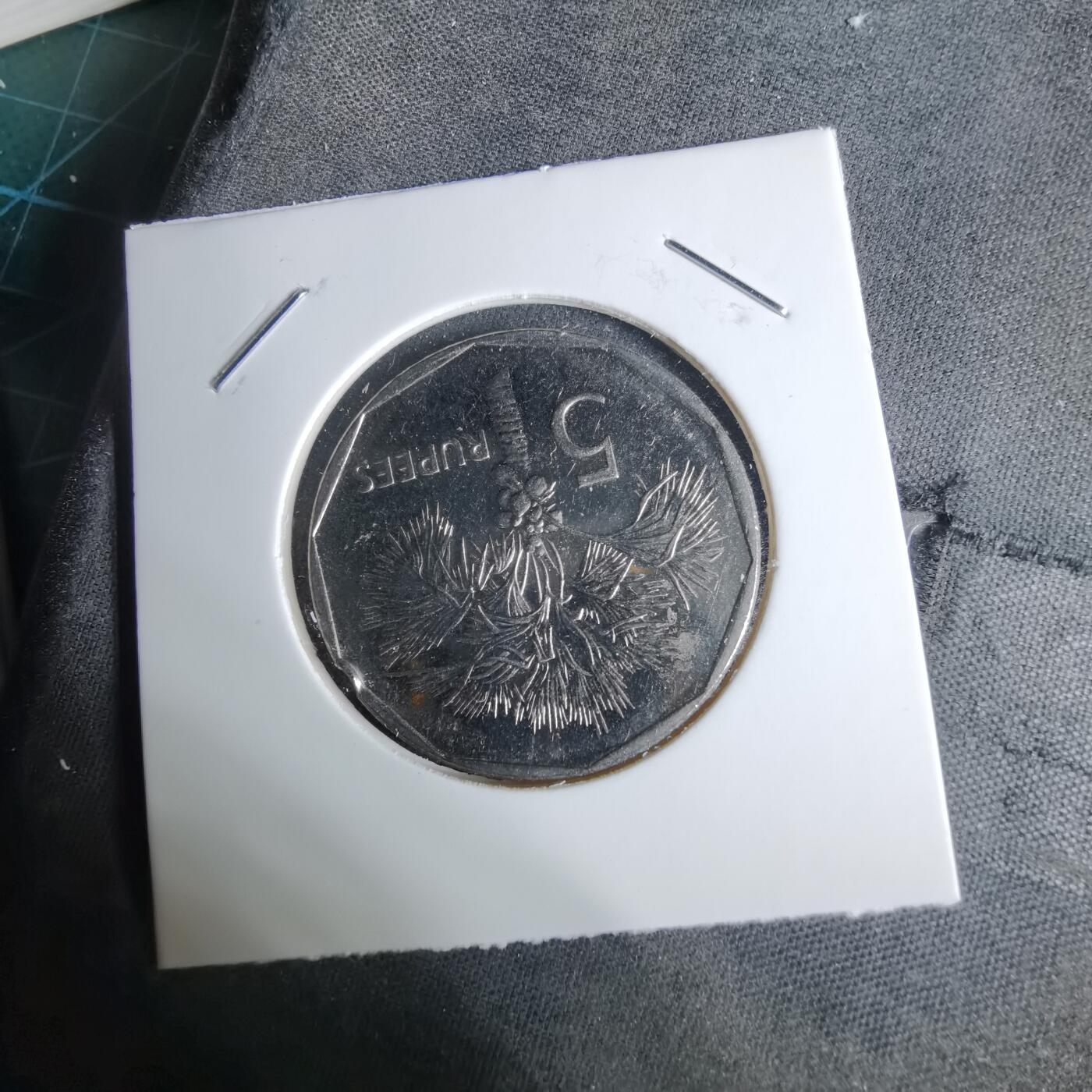 沼泽如烟--第1038场 塞舌尔2010年5卢比