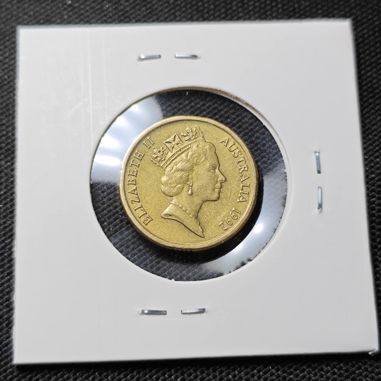 KK钱币收藏小铺  第412期 2月预留时间 周末发货 1992澳大利亚土著人2元 