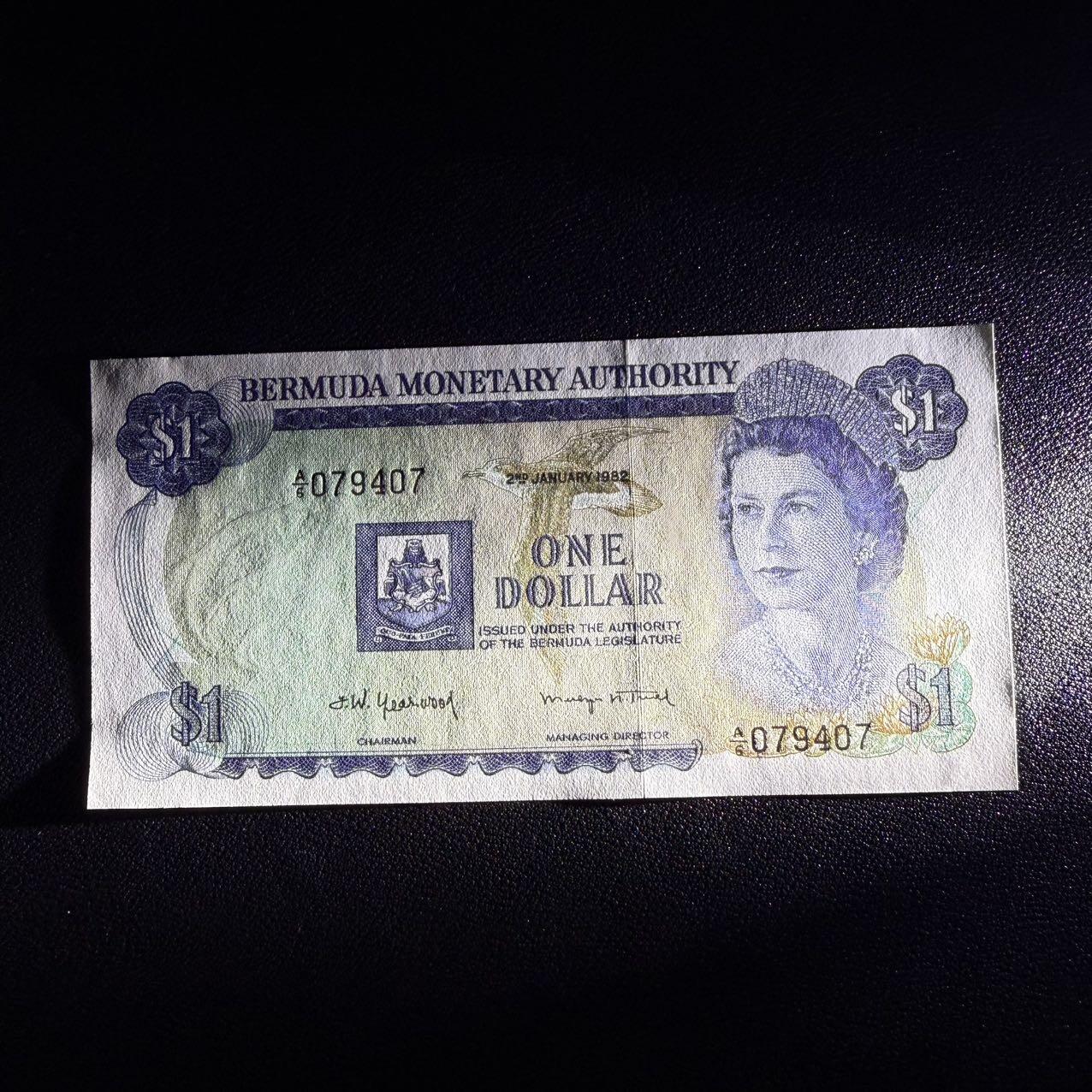 第16期 百慕大 1982年 1元 全新unc