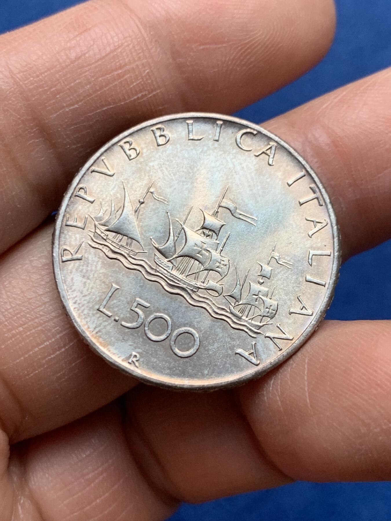 《竞宝斋》第475场 周日，周一 2场连拍 （全场包邮）欢迎送拍 意大利1966年帆船少女500里拉银币 状态不错