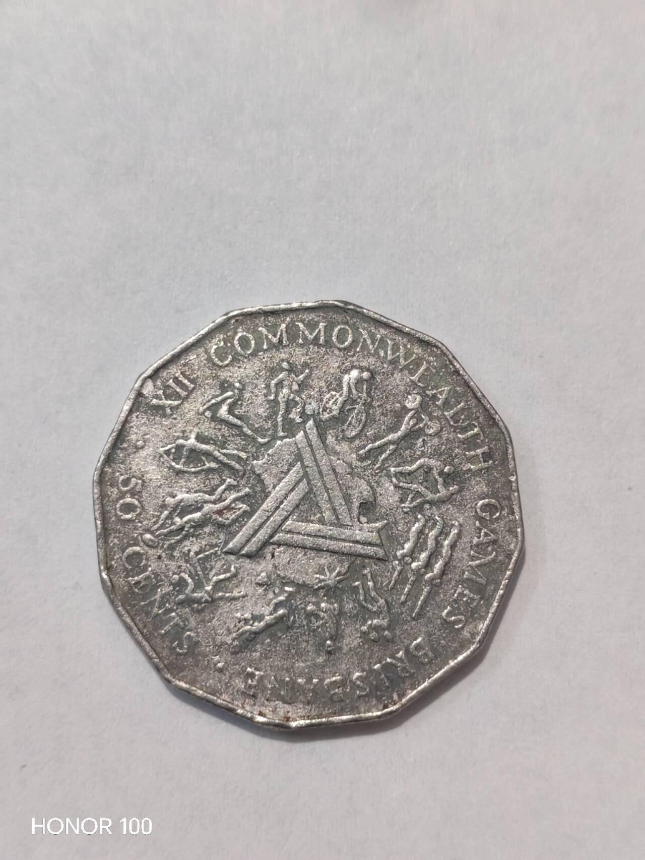 纪念章/纪念币 澳大利亚1982年布里斯班英联邦运动会50分纪念币   这是一枚为纪念第12届英联邦运动会（XII Commonwealth Games）在布里斯班举办而发行的澳大利亚50分流通纪念币。