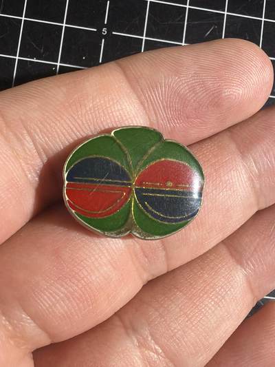 古冰库章牌勋赏收藏0起拍卖 徽章一个