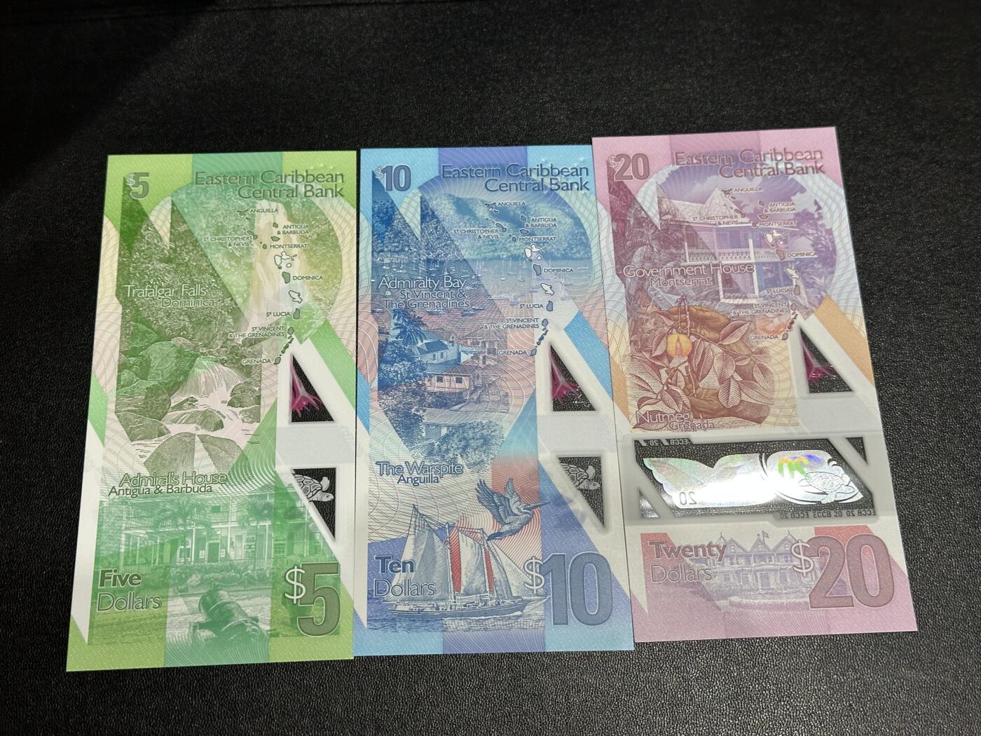 《外钞收藏家》第六百二十二期（精品场）（长期征集拍品、欢迎藏友们联系合作） 东加勒比5、10、20 三张最新版塑料钞一起 全新UNC