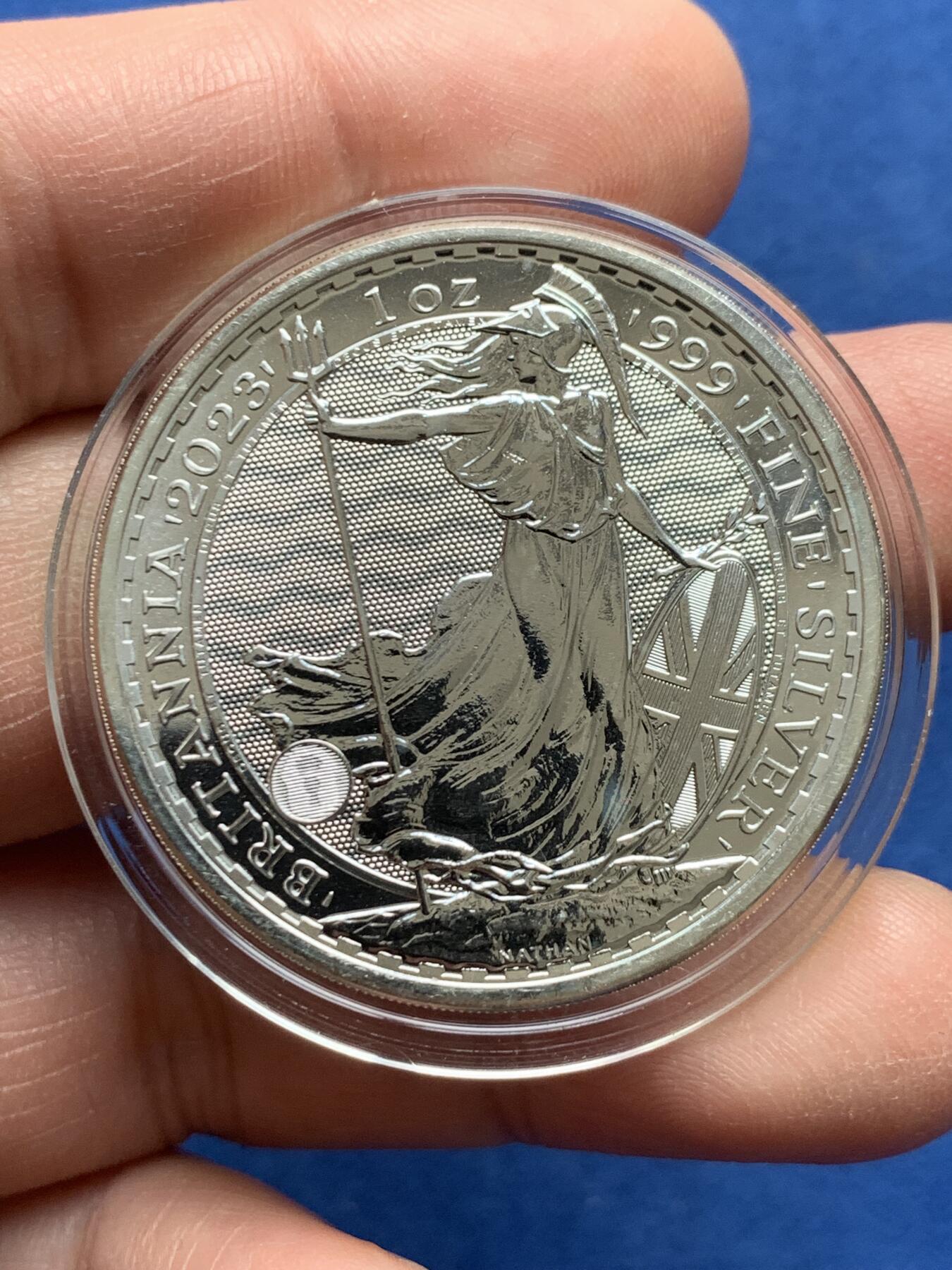 《竞宝斋》第475场 周日，周一 2场连拍 （全场包邮）欢迎送拍 英国2023年女神1盎司银币 999银 细节见图