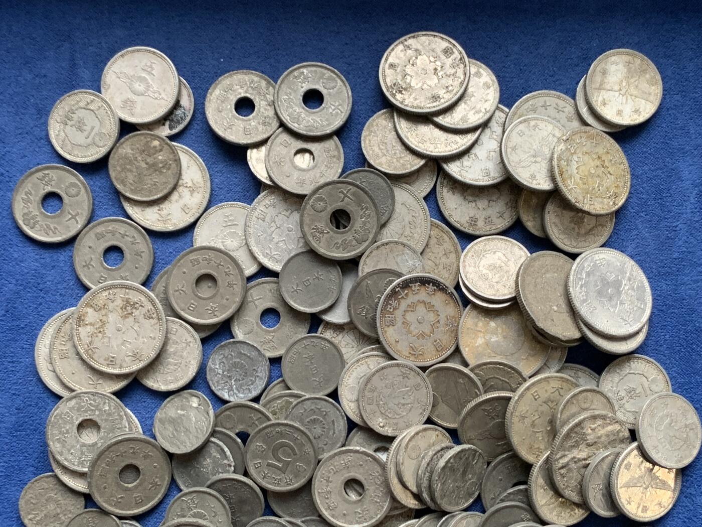 《竞宝斋》第475场 周日，周一 2场连拍 （全场包邮）欢迎送拍 日本 二战期间各类铝币锡币 重275克