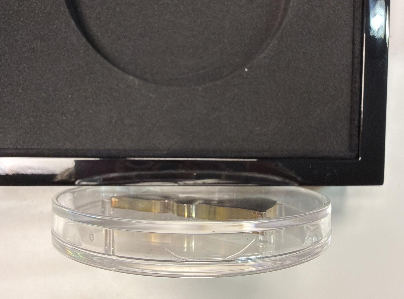 S&S Numismatic世界钱币-拍卖 第123期  法国2021年 法兰西瑰宝-迪奥蝴蝶结75周年 10欧元异形纪念精制银币 有盒无证 塑料壳子小裂