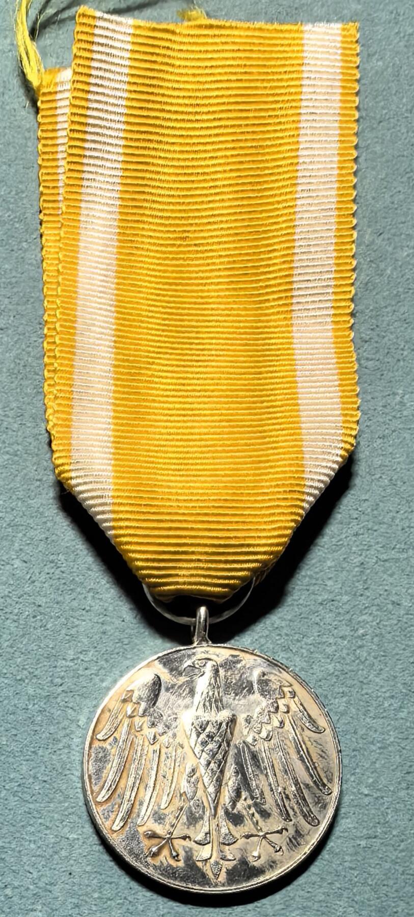 盛世勋华——号角文化勋章邮票专场拍卖第311期 德国（1939）1957版救助生命奖章 少见