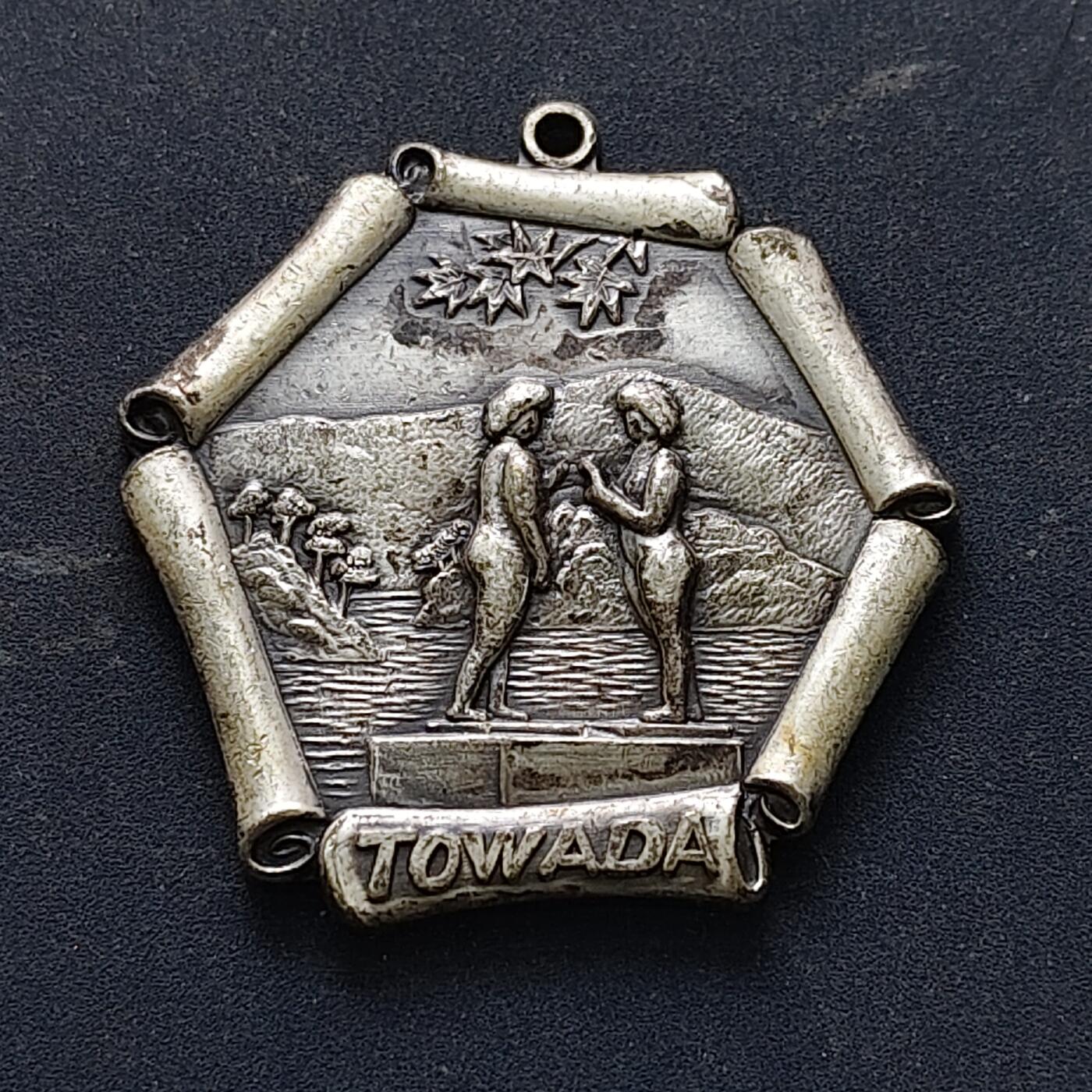 【全场包邮】纯粹捡漏拍516场【专场】 【旅游纪念章】日本十和田旅游纪念章