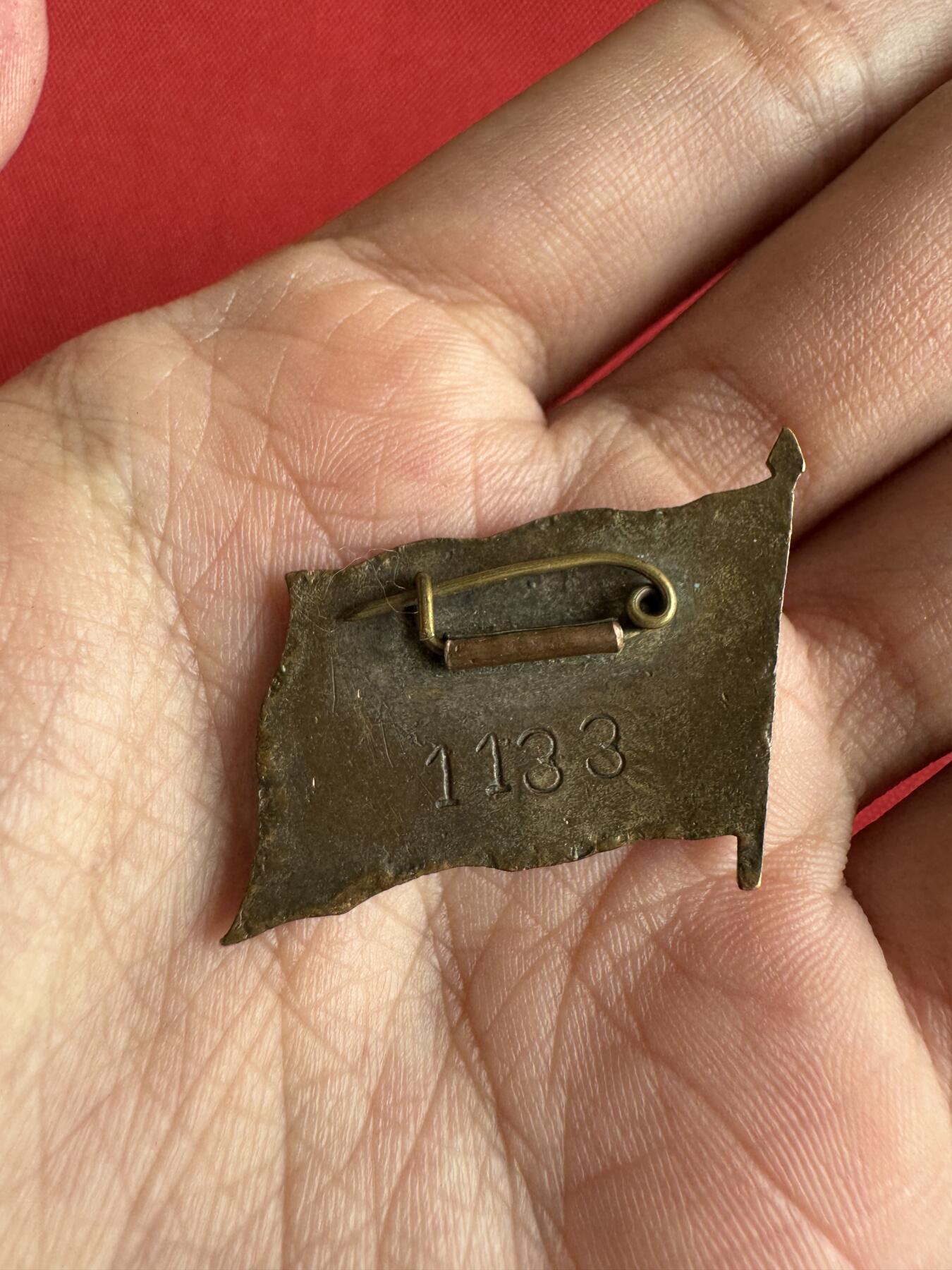 五哥徽章群   29号周日晚上八点4群联拍 铜章