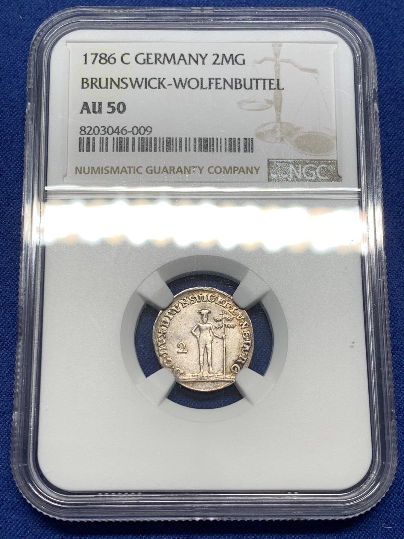 《竞宝斋》第475场 周日，周一 2场连拍 （全场包邮）欢迎送拍 NGC AU50 德国1786年布伦瑞克-沃尔芬比特尔野人2MG银币
