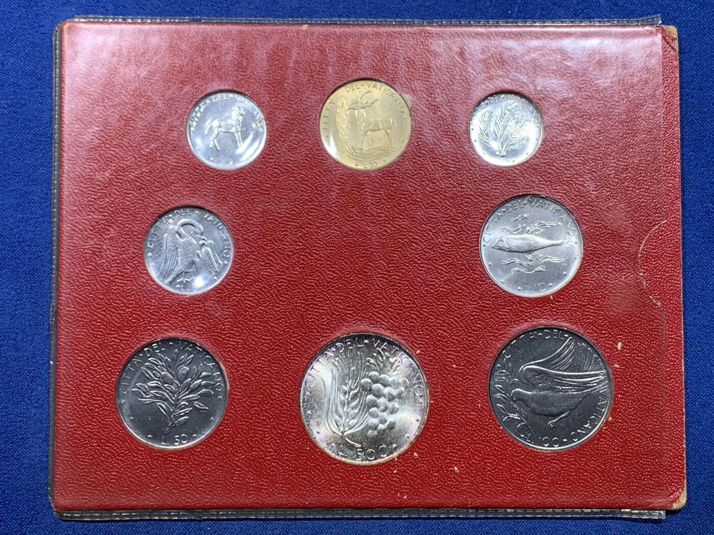 《竞宝斋》第475场 周日，周一 2场连拍 （全场包邮）欢迎送拍 梵蒂冈八枚装套币 带1枚500里拉银币