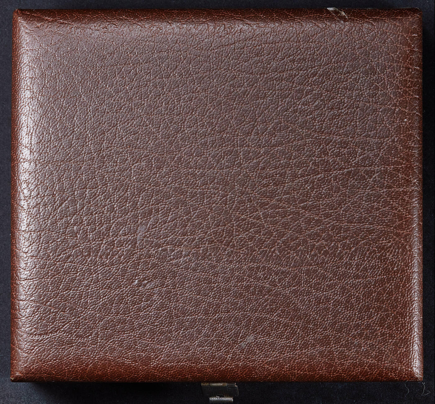 【俄甄集藏】2026年(050)04-01星期三 晚 19:30 全场包邮 荷兰1983年菲利普公司订制传统风车题材纪念银勺6支一套，原盒，著名银器公司休伯特·霍伊卡斯制作，包浆醇厚，保存完好，长：123mm，宽：23mm，总重量：100克，835银