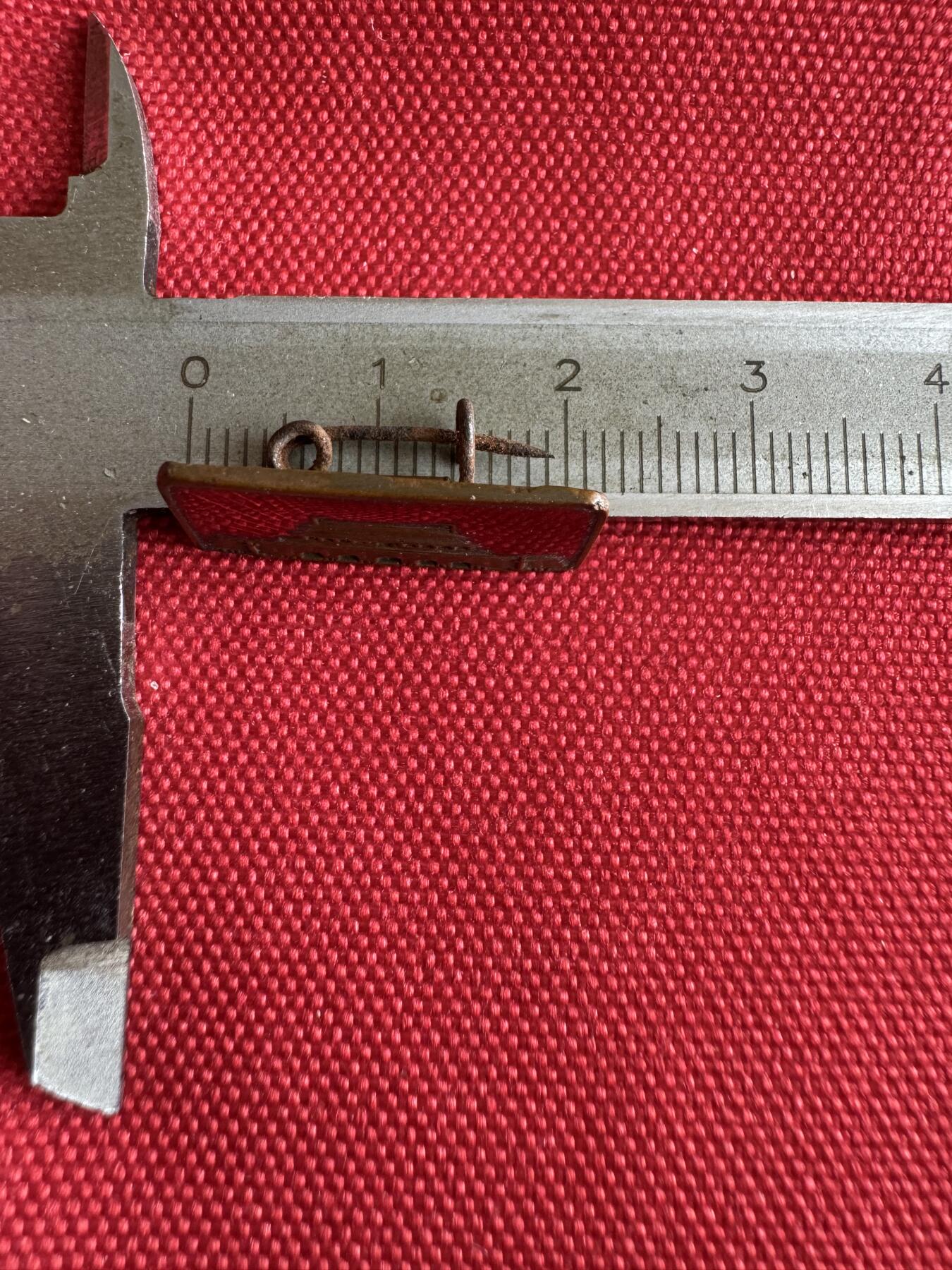 五哥徽章群   29号周日晚上八点4群联拍 铜章