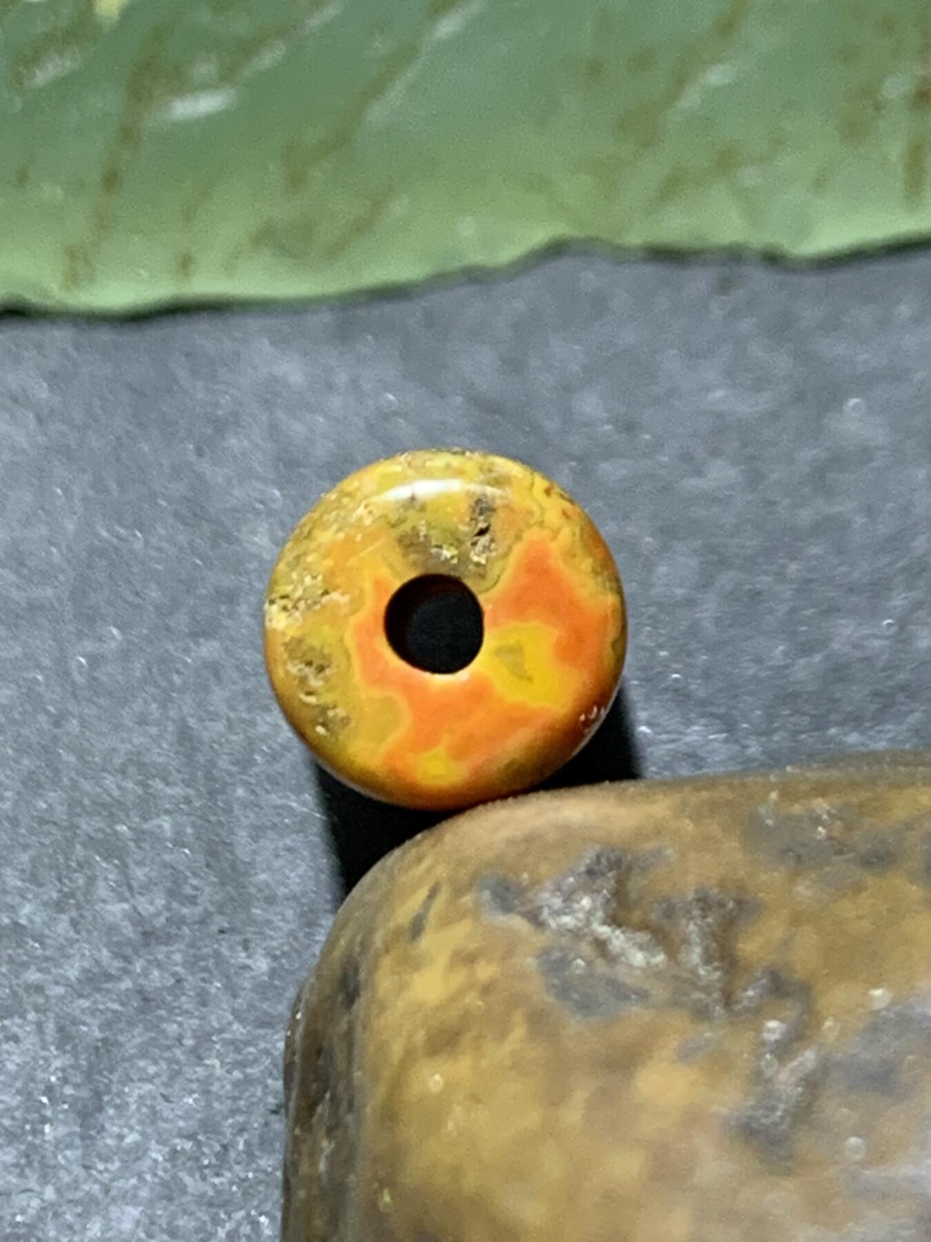 冰飘草花纹战国红玛瑙通货直桶桶珠一颗！