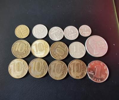 零零发外国硬币拍卖 无佣金 - 俄罗斯卢布一组共70多卢布