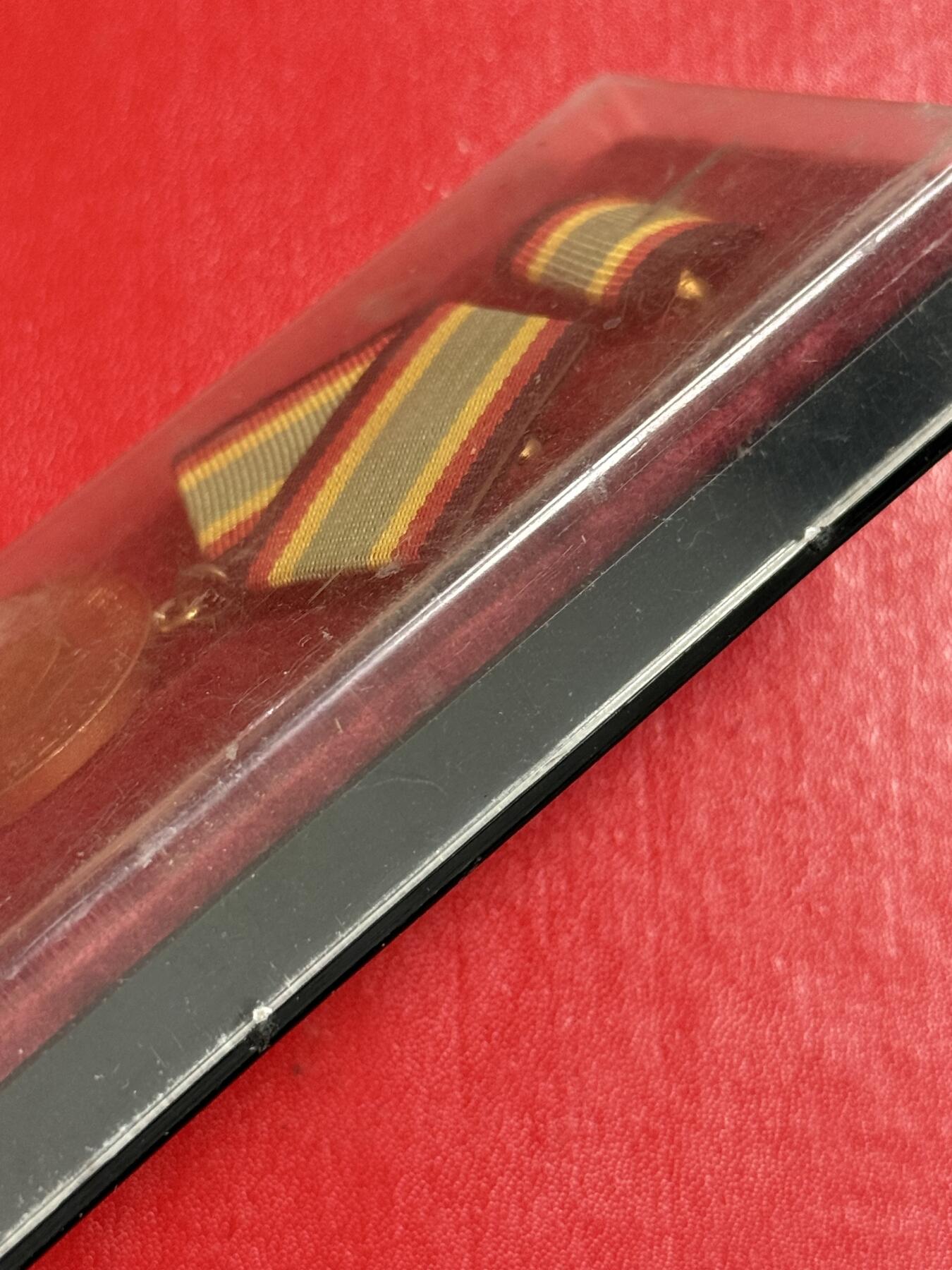 韵星假日军品类拍卖第50期 民主德国铜级人民军圆满服役奖章带原盒略