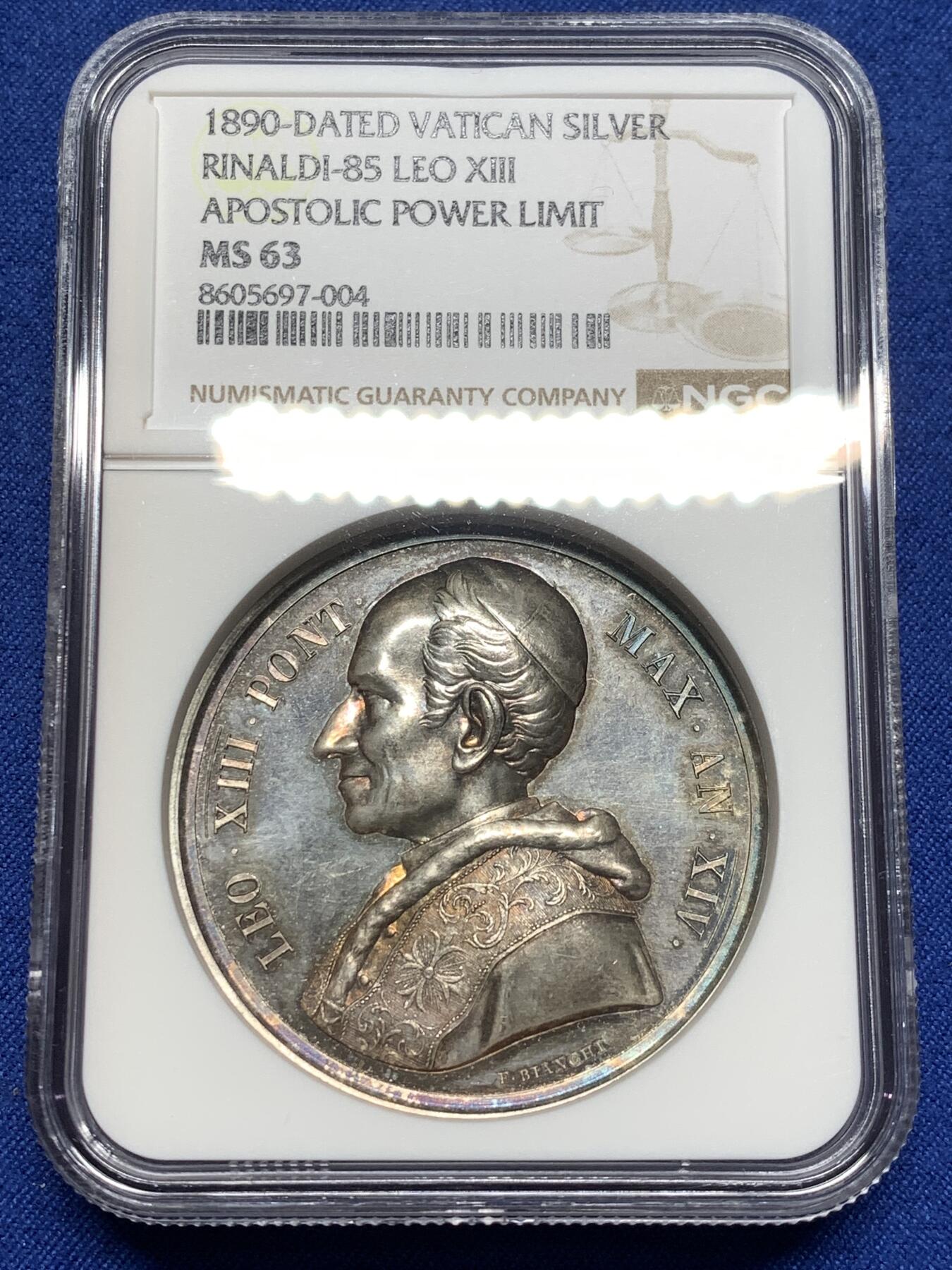 《竞宝斋》第475场 周日，周一 2场连拍 （全场包邮）欢迎送拍 NGC MS63 梵蒂冈1890教皇利奥十三世纪念银章 PL底板 包浆五彩 加厚盒