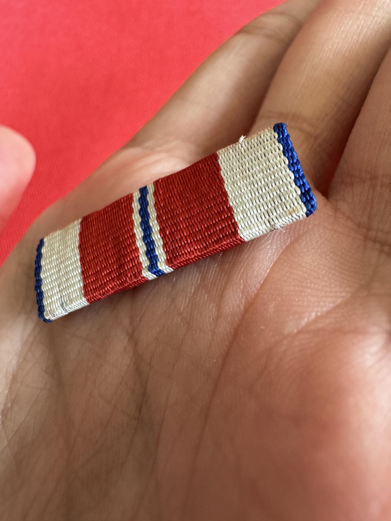 五哥徽章群   29号周日晚上八点4群联拍 略章