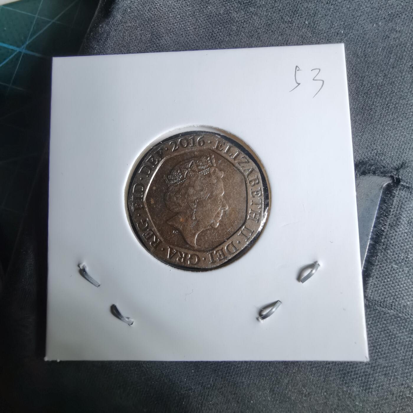 沼泽如烟--第1038场 英国2016年20便士