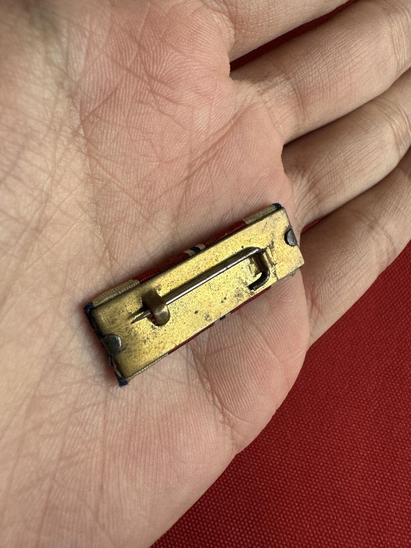 五哥徽章群   29号周日晚上八点4群联拍 略章