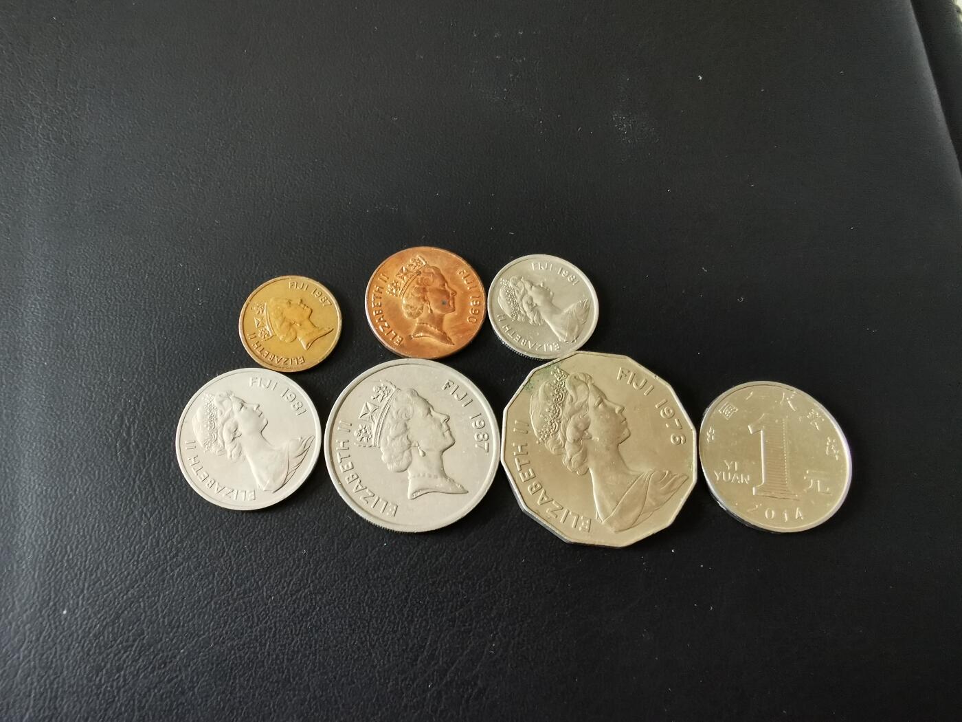 零零发外国硬币拍卖 无佣金 斐济一组