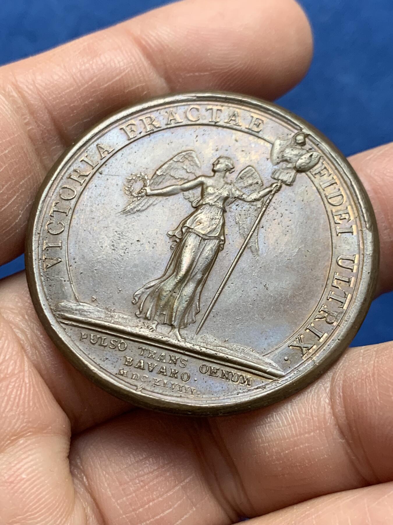 《竞宝斋》第475场 周日，周一 2场连拍 （全场包邮）欢迎送拍 法国路易十四时期楚斯马斯豪森击败马克西米利安公爵纪念铜章 26克 41mm 早期光边版本 