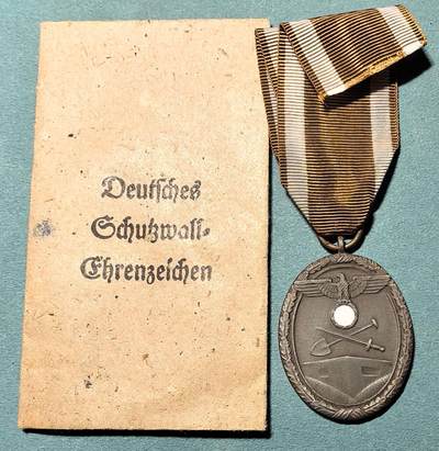 盛世勋华——号角文化勋章邮票专场拍卖第311期 - 德国（1939）西线防御奖章 带原纸袋带厂标