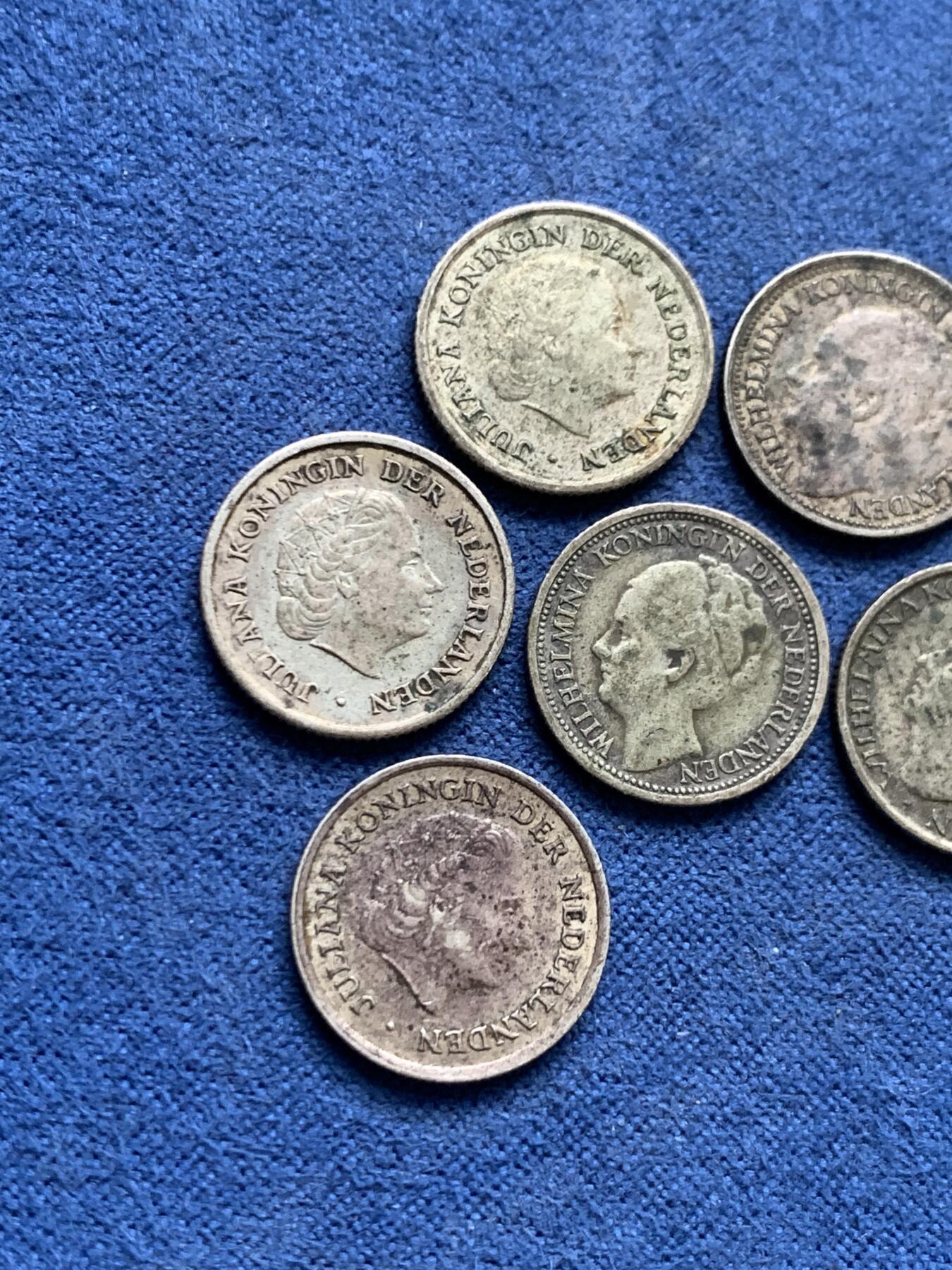 《竞宝斋》第475场 周日，周一 2场连拍 （全场包邮）欢迎送拍 九枚一组 葡萄牙/荷属银币 总重17.65g 640银