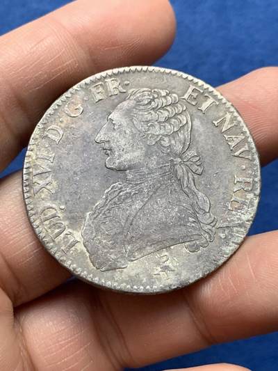 《竞宝斋》第475场 周日，周一 2场连拍 （全场包邮）欢迎送拍 - 法国1777年路易十六1埃居银币 29克 少许减重痕