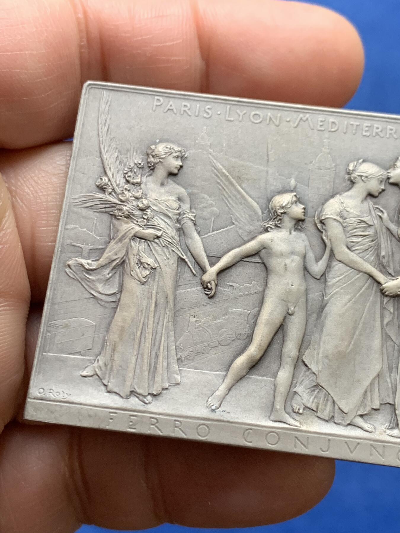 《竞宝斋》第475场 周日，周一 2场连拍 （全场包邮）欢迎送拍 名家罗蒂作 法国里昂地中海铁路公司股东大会纪念方型银章 60克 44.6*59mm 丰饶角银标 好品稀有 细节到位