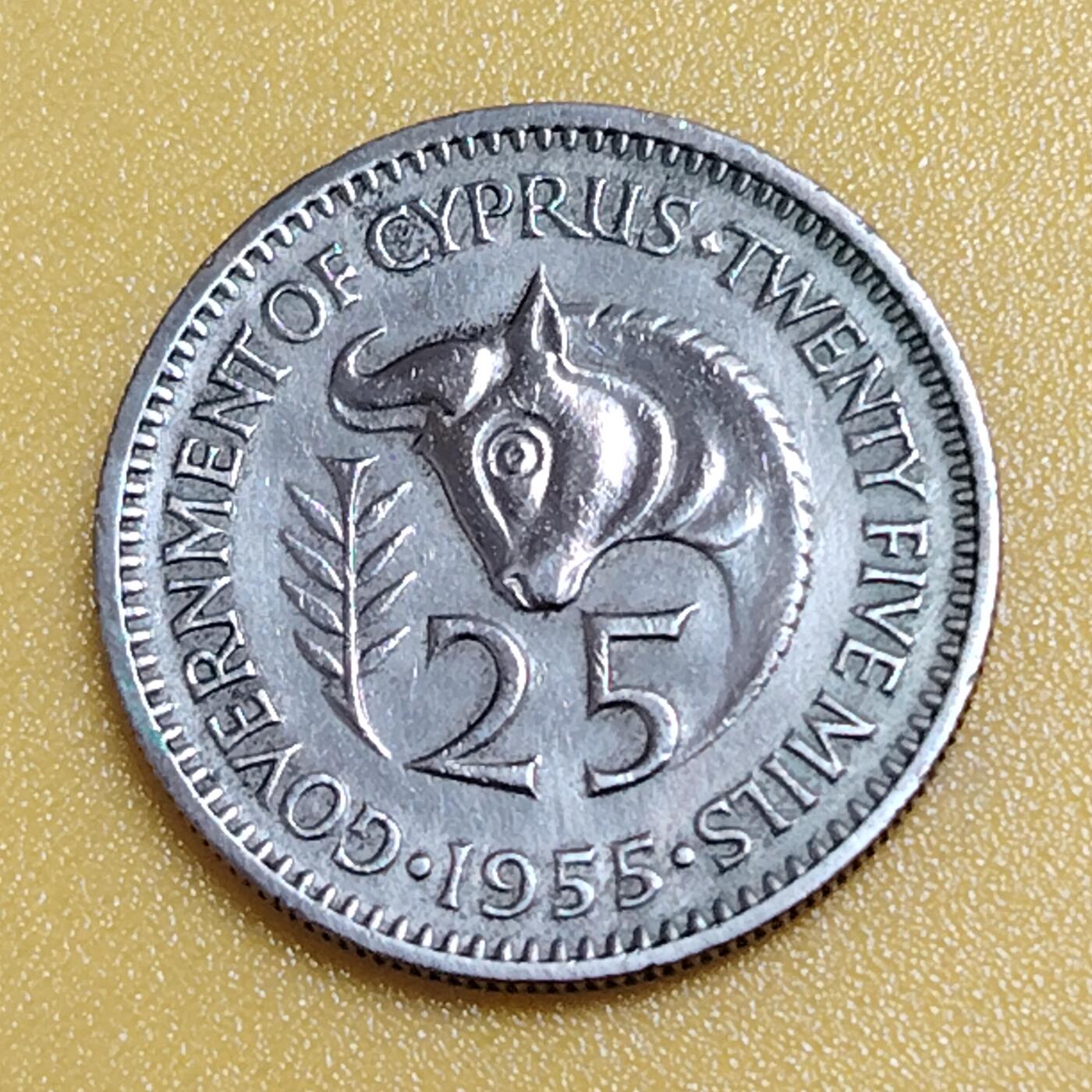 布加迪🐬～世界钱币(上海)🌾第 284 期 /  各国套币和散币 塞浦路斯🇨🇾 1955年 25米尔