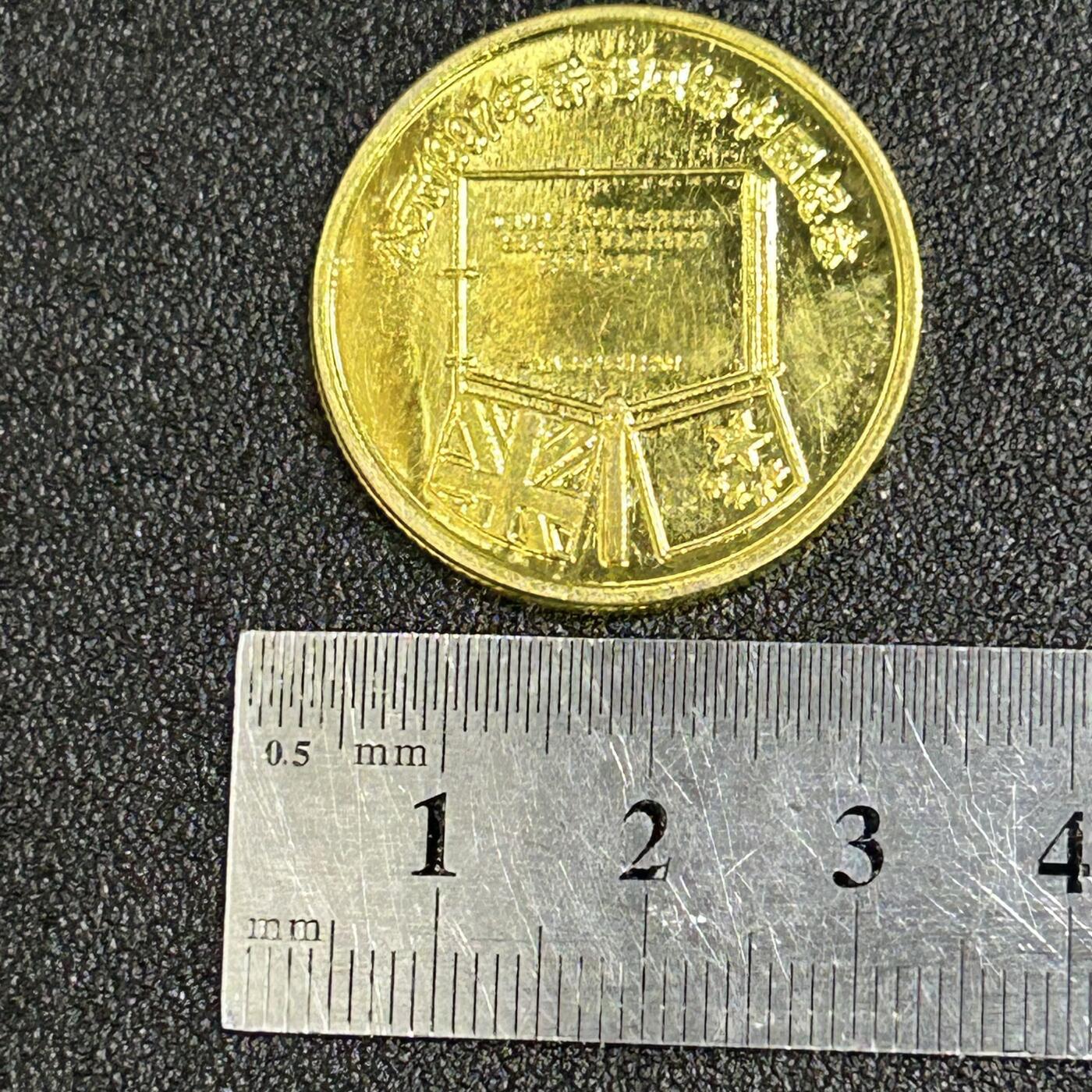 西秦中古拍卖第八十二期  1997年香港回归纪念章