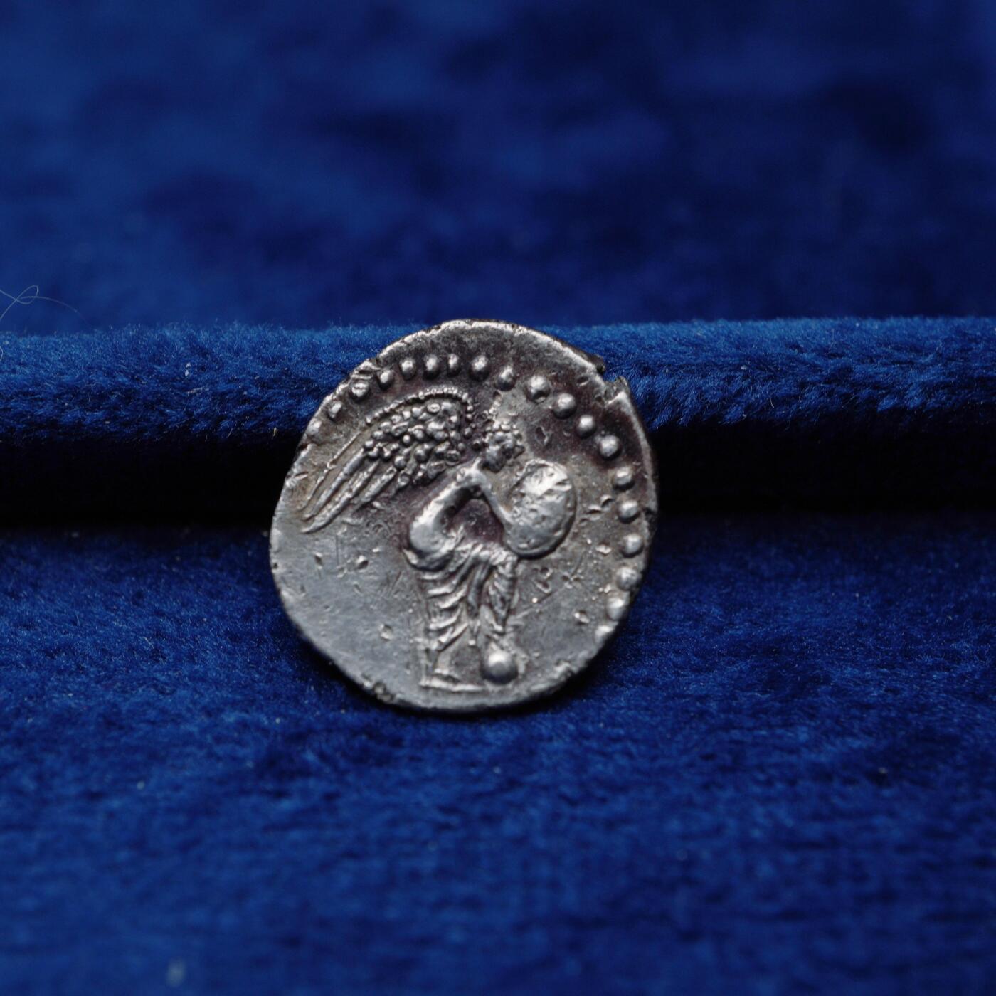 琋语集藏2026年04月欧洲古典打制币拍卖 古罗马卡帕多西亚行省-尼禄与胜利女神1/2德银币