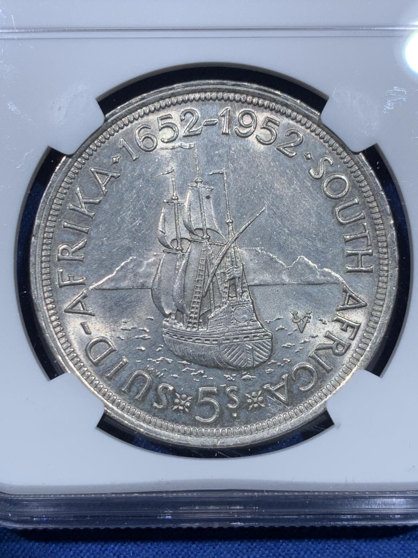 《竞宝斋》第475场 周日，周一 2场连拍 （全场包邮）欢迎送拍 NGC UNCD 南非1952年发现开普敦建城300周年5先令银币