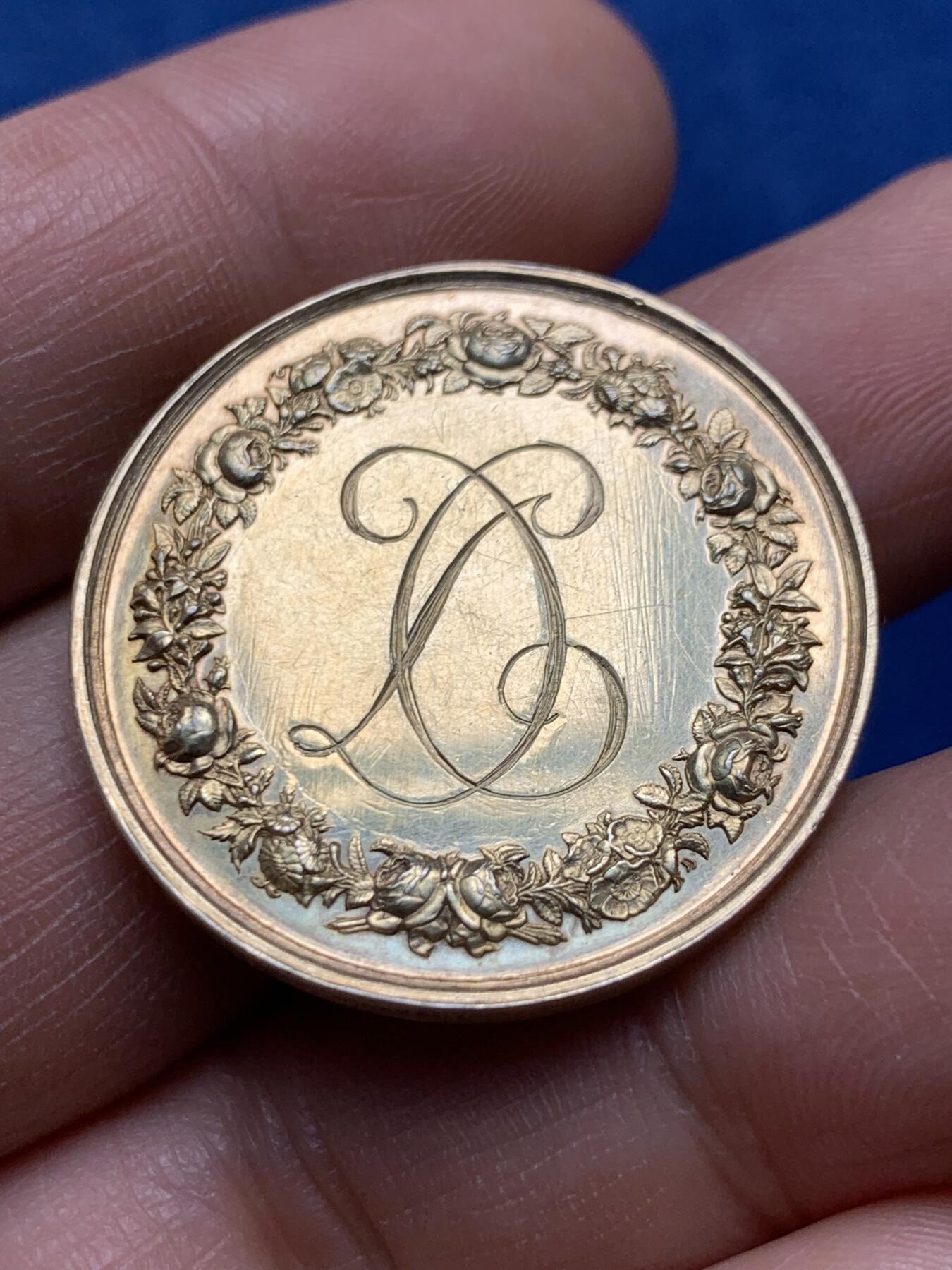 《竞宝斋》第475场 周日，周一 2场连拍 （全场包邮）欢迎送拍 法国婚礼镀金银章 14克 31.6mm 蜜蜂银标