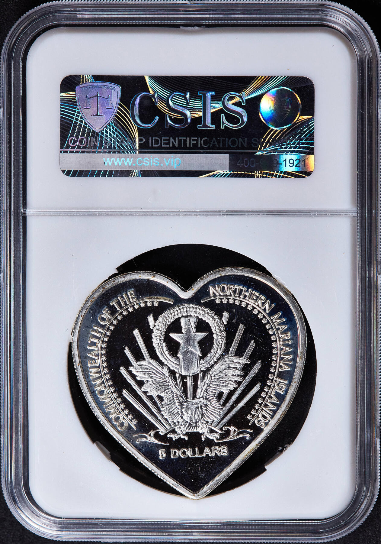 【俄甄集藏】2026年(050)04-01星期三 晚 19:30 全场包邮 美属北马里亚纳群岛2005年永恒的爱情人节主题心形彩绘滴胶工艺5元精制大银币，信泰 PF68UC，重（不含滴胶部分）：25克，925银，发行量1888枚，少见品种