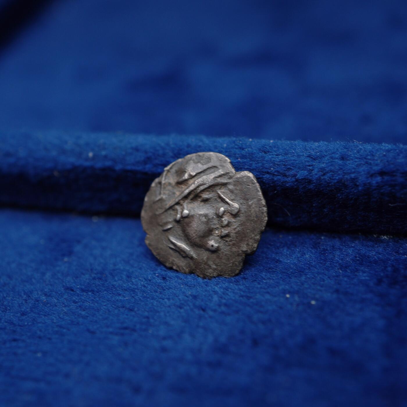 琋语集藏2026年04月欧洲古典打制币拍卖 月氏仿巴克特里亚攸克拉提底斯一世奥波银币