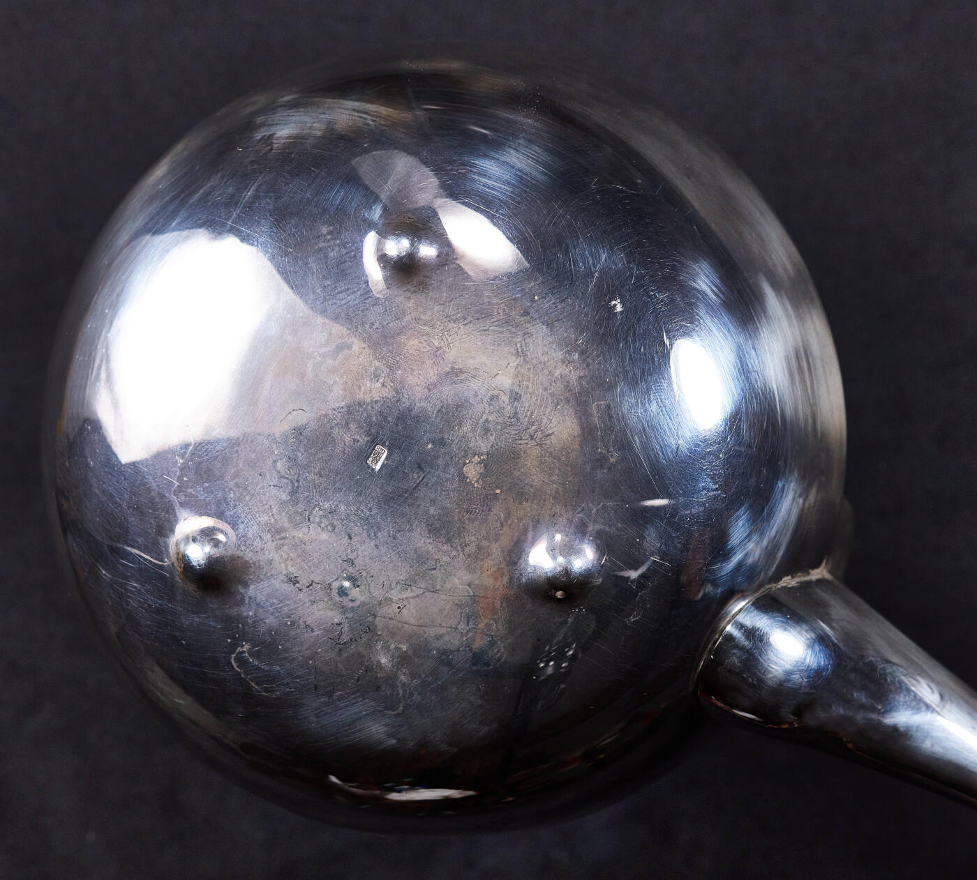 【俄甄集藏】2026年(050)04-01星期三 晚 19:30 全场包邮 日本大正时期古董纯银茶壶，长：190mm，宽：2120mm，重量：378.3克，999银